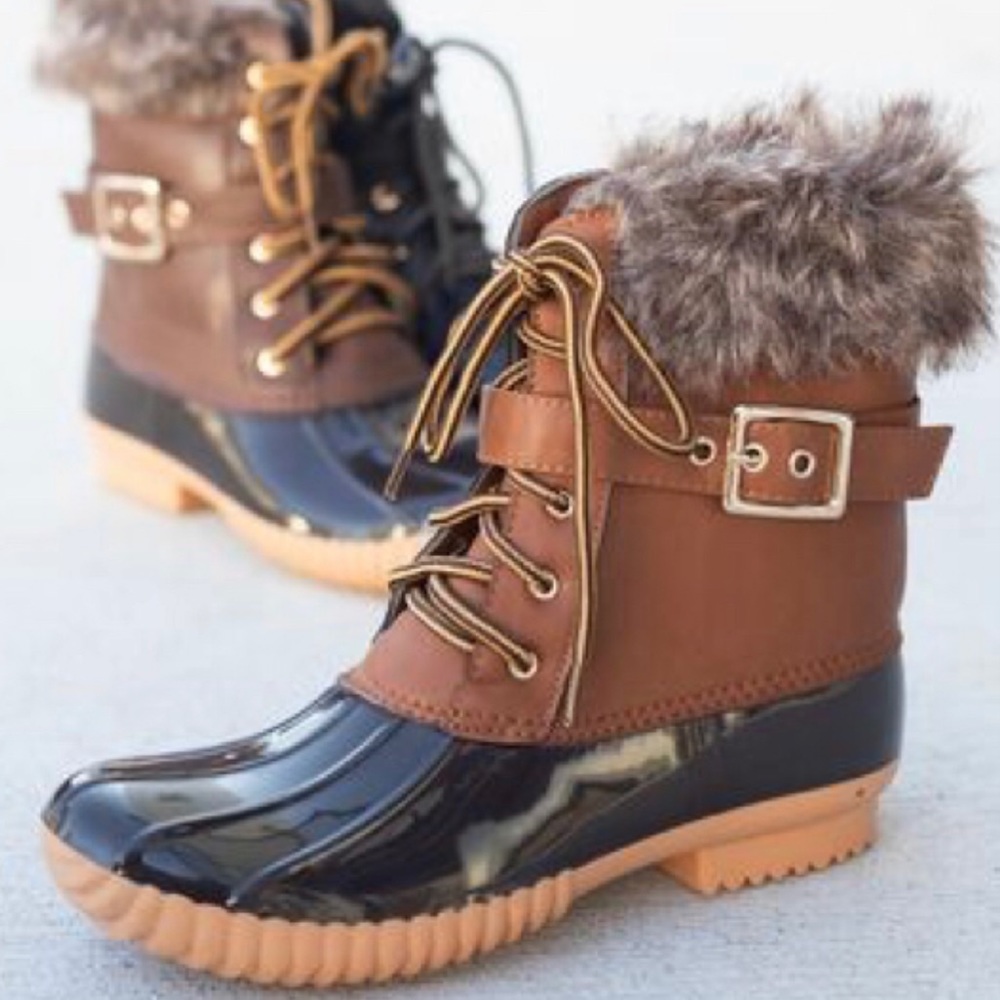 Tan Fur Duck Boots